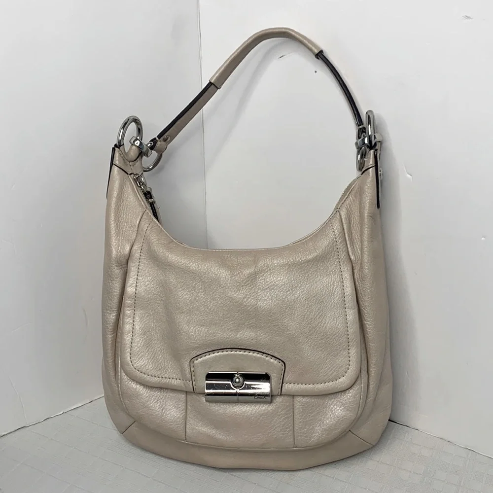KRISTIN LEATHER HOBO (COACH F22306) - Picture 2 of 12